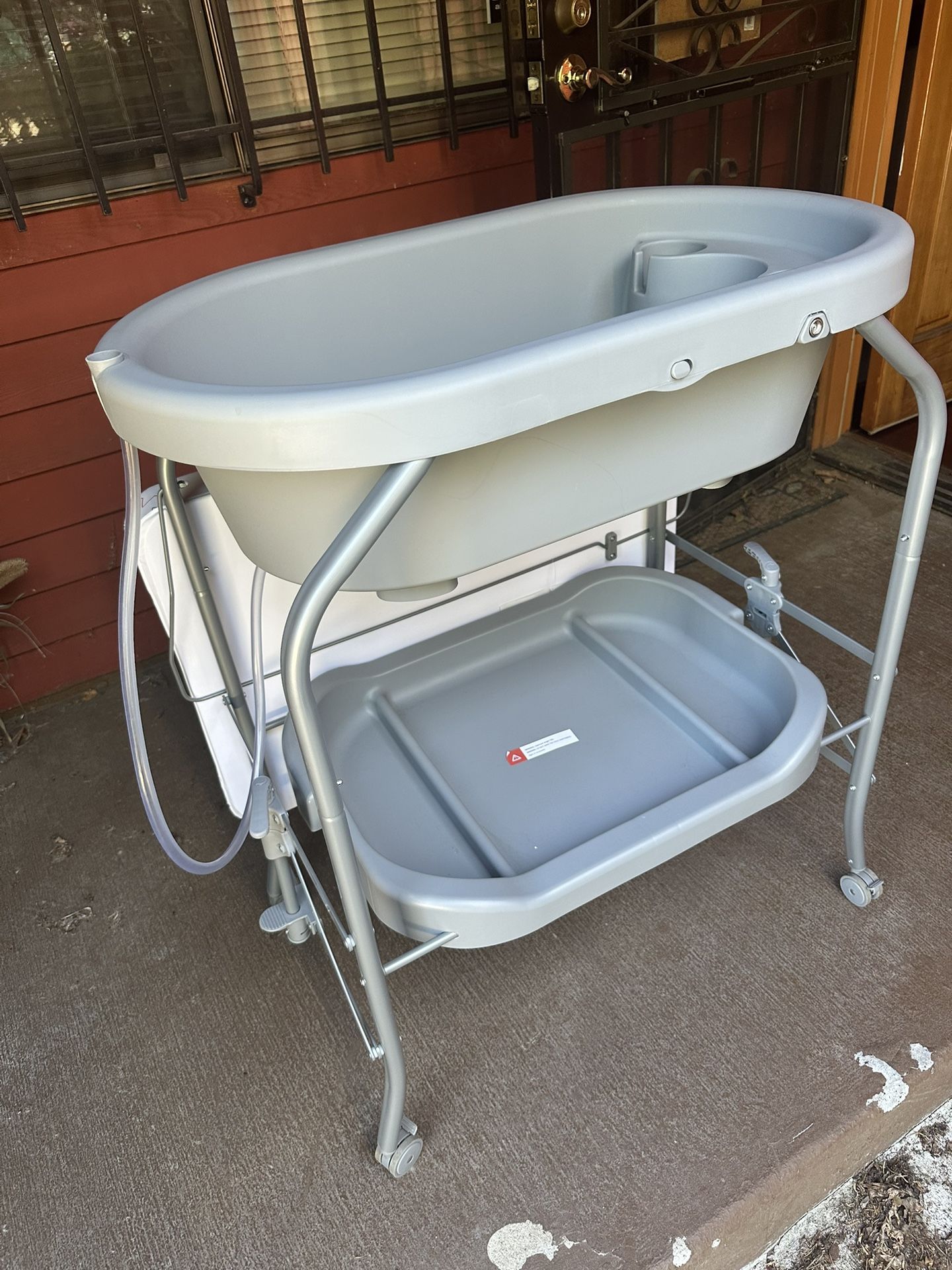 Standing Baby Bathtub/changing Table