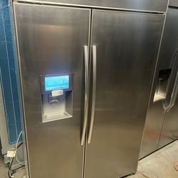 Samsung smart fridge  48” stainless steel WiFi