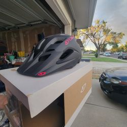 GIRO Verce Woman's Universal Fit NEW