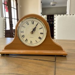 Vintage Quartz Westminster Chime Mantel Clock