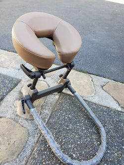 Headrest for message