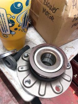Rear Wheel Bearing and Hub Assembly