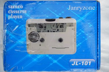 Janryzone JL-101 stereo cassette player.