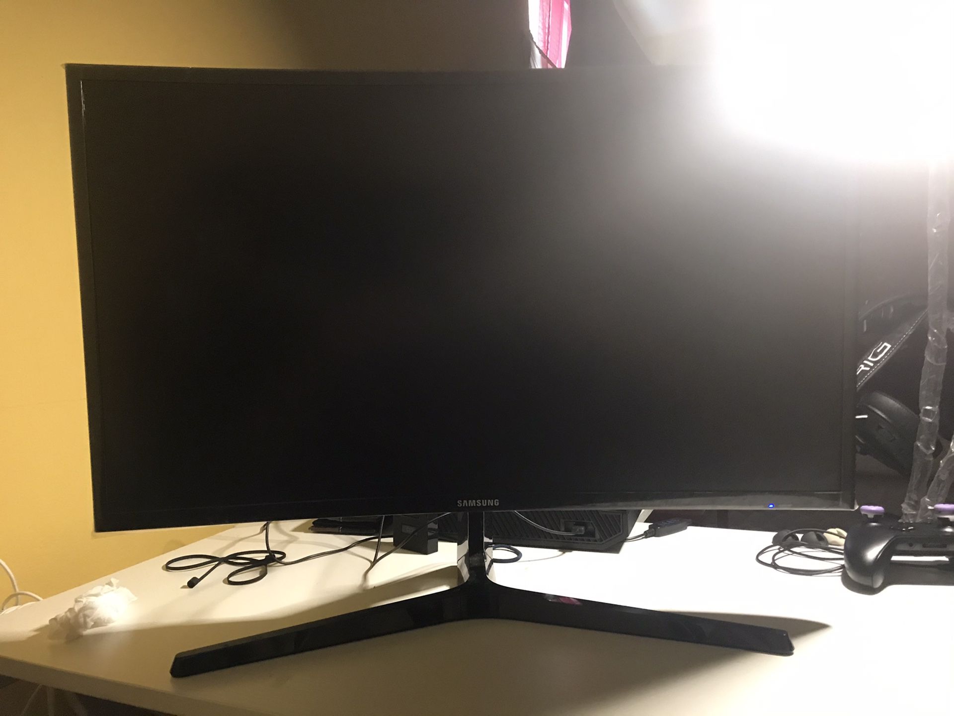 Curved Samsung monitor