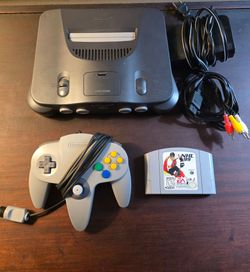 Nintendo 64 N64 Video Game Console w/  1 Controller, 1 Game, All Cords