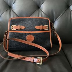 Dooney & Bourke leather crossbody bag-Authentic