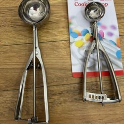 2 Tools For Taking Ice Cream 