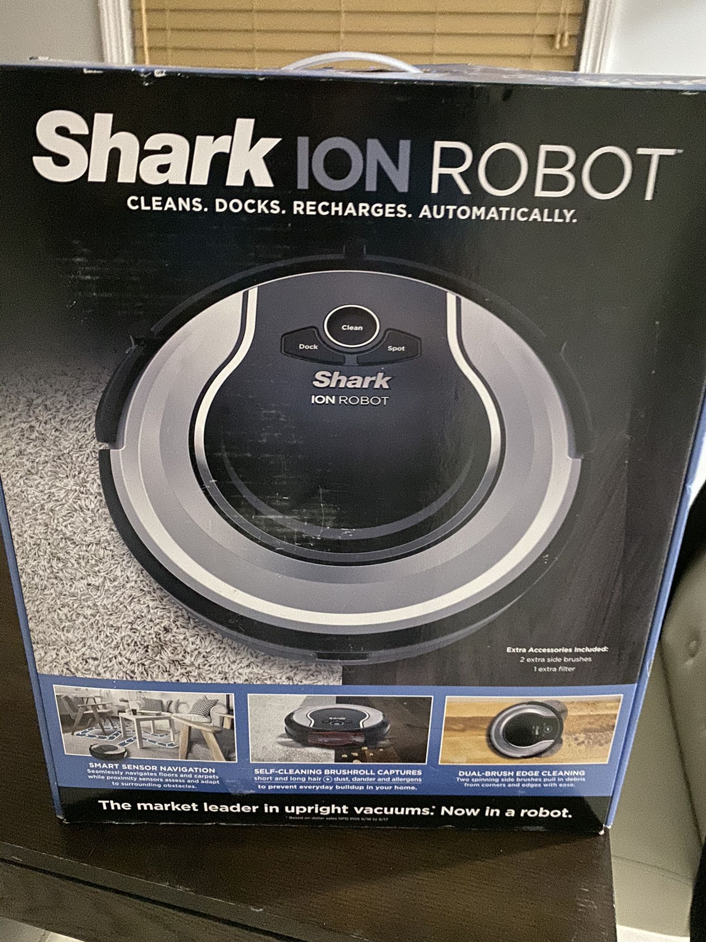Shark robot 720