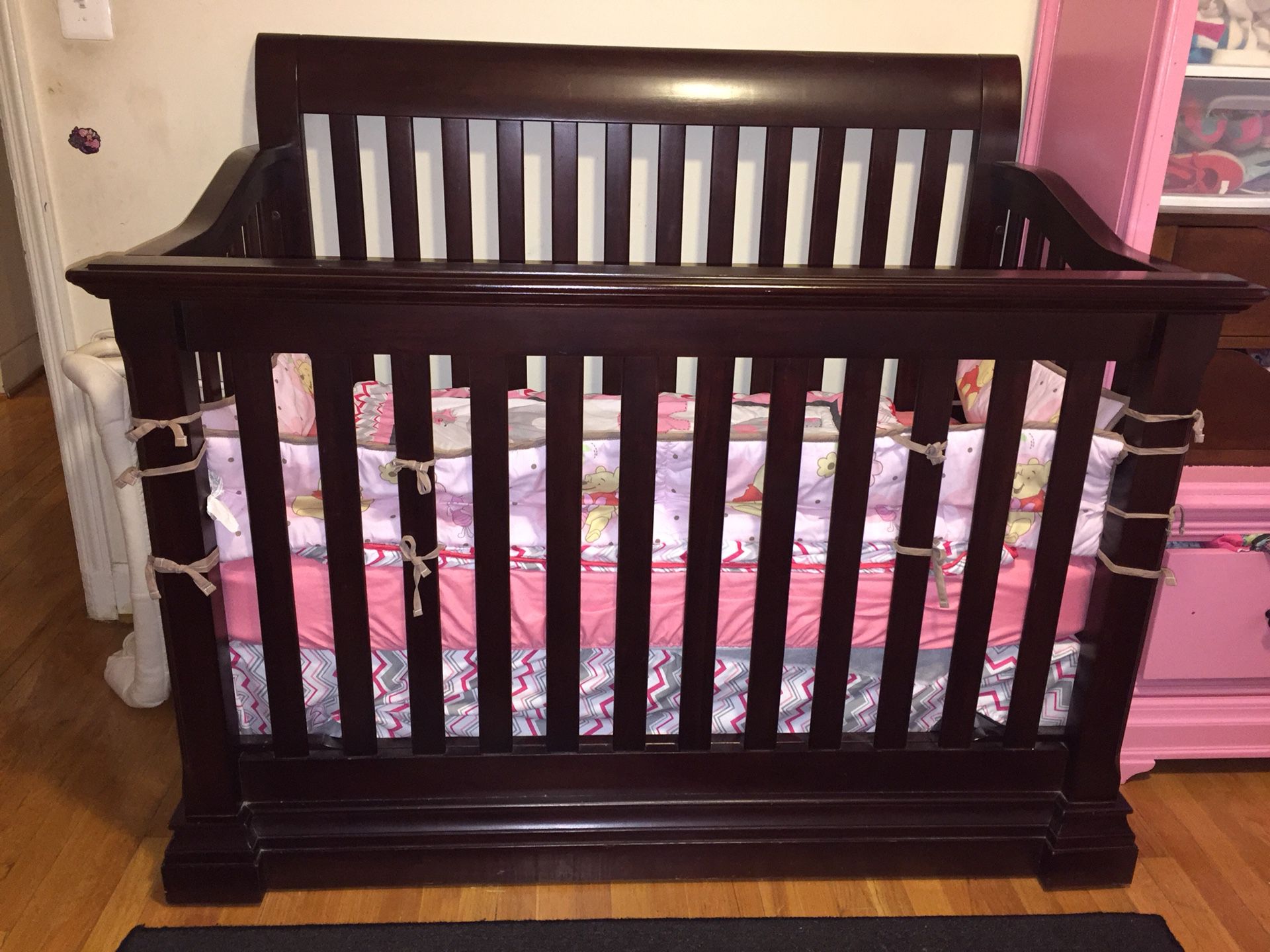 Baby crib Solid wood. $100