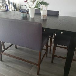 Kitchen Table and Chairs