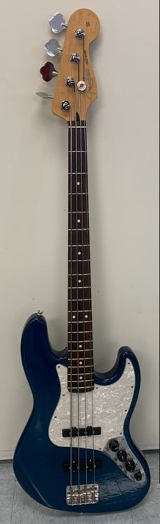 FENDER ELECTRIC BASS GUITAR #30062