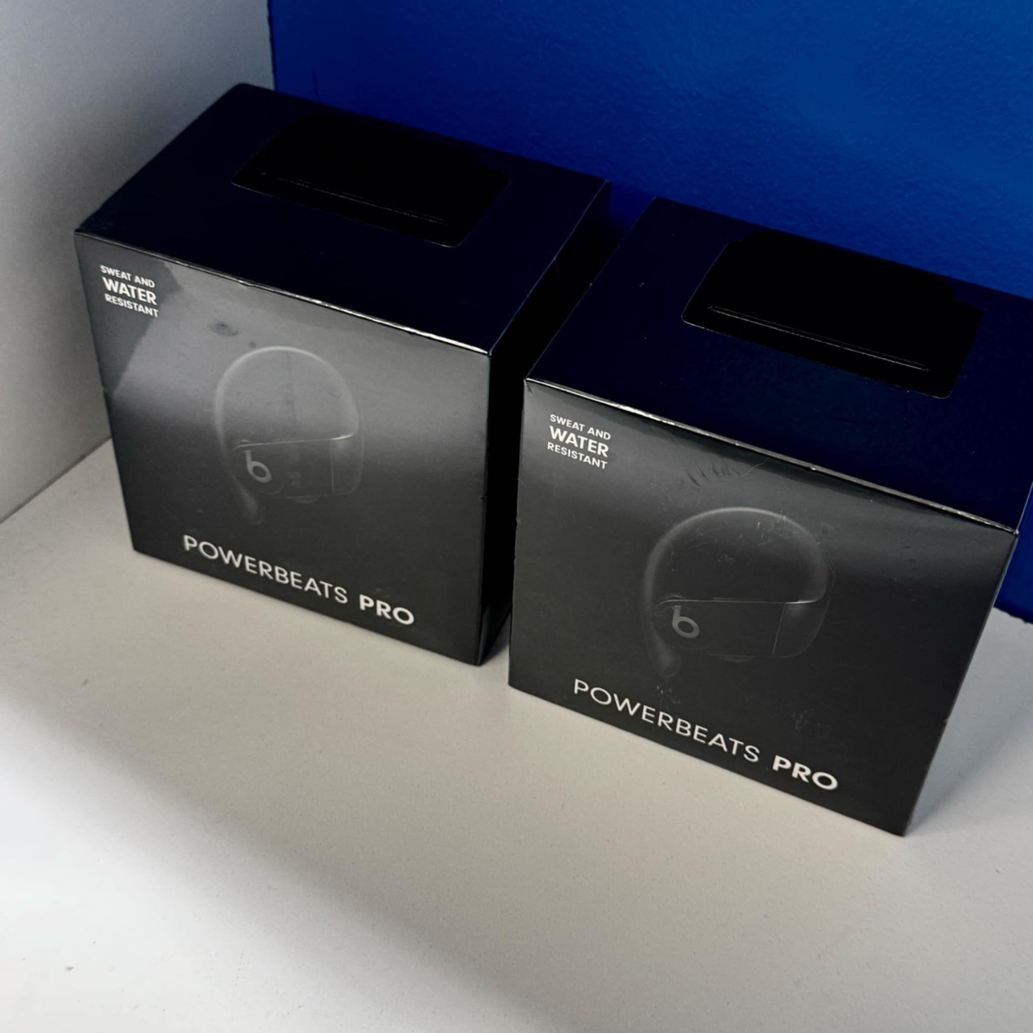 Beats - Powerbeats Pro Totally Wireless Earbuds (Brand New) - Pay $5 DOWN AVAILABLE - NO CREDIT NEEDED