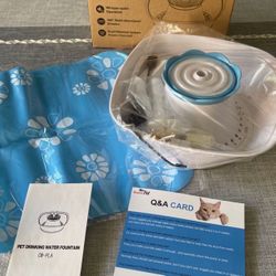 Cat Drinking Fountain $5 New In Box 