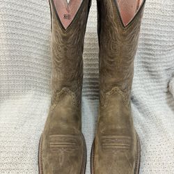 Ariat Women’s Cowgirl Boots 8.5 Square toe