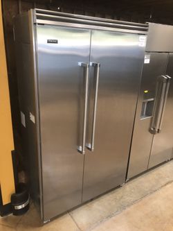 Built in refrigerator Viking VCSB5483SS The Professional side-by-side