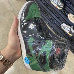 Jordan 1 Pine Green Size 8M