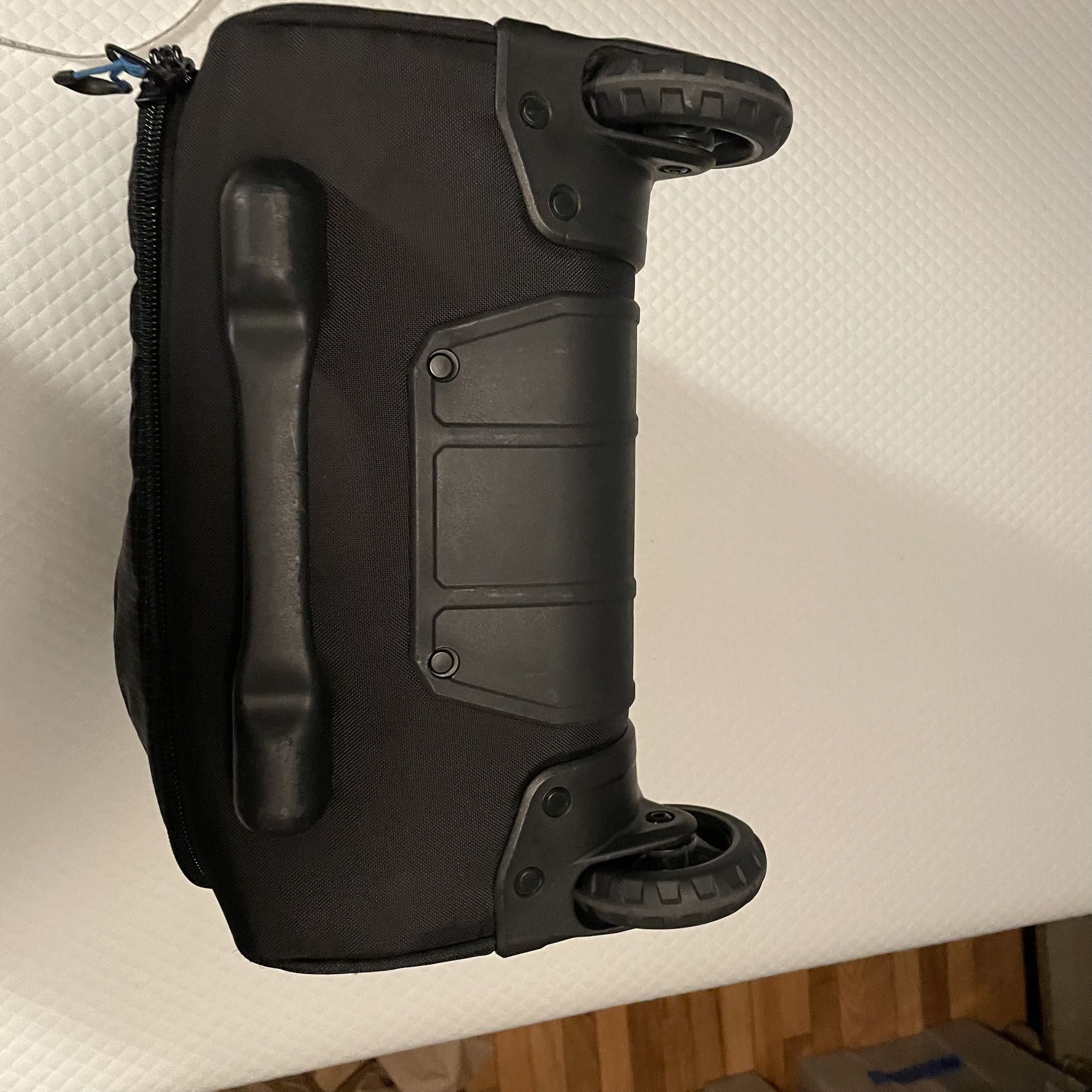 PACSAFE corsage 21 Wheeled Carry On 50105 RFID