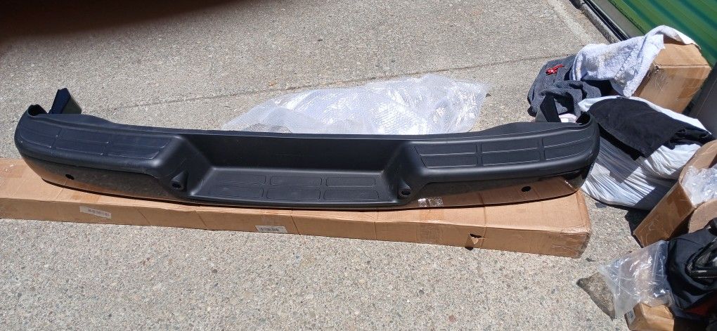 Rear Bumper Assembly Compatible with 19 96 to 2O14 Chevy Chevrolet Express/GMC Savana 15OO & 19 96 TO 2O24 Express/Savana 25OO 35OO Steel+Plastic Pow