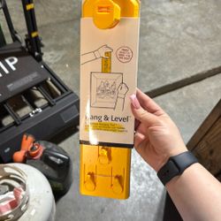 Hang And Level