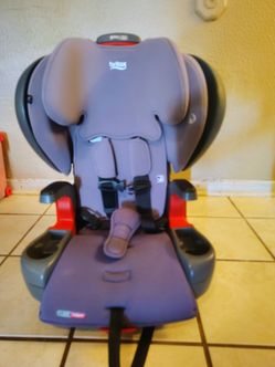 Pre-owned Britax  Car Seat
