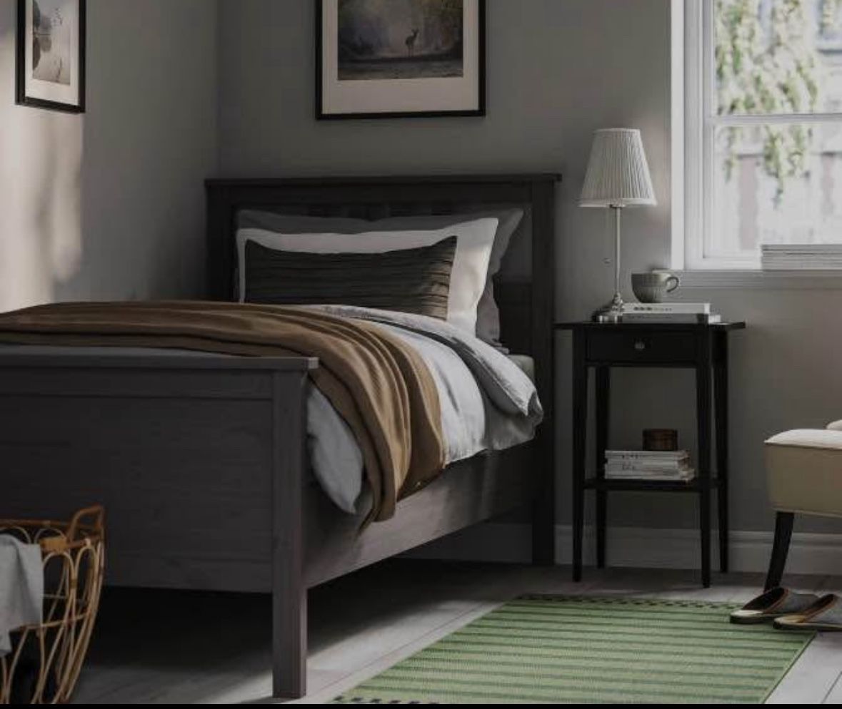 Twin Bed 