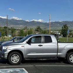2013 Tundra Low Miles 