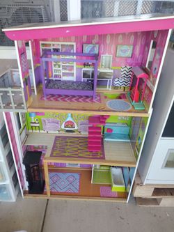 Large doll house