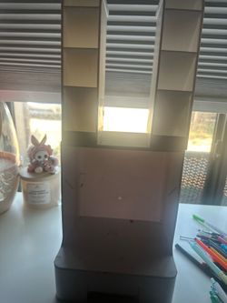 White small organizers
