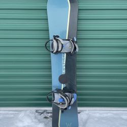 Winterstick Mirror 149cm Twin Snowboard w/ LTD Bindings 