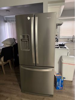 Refrigerator (Whirlpool)