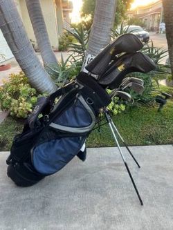 └➤➤➤ Men's Right-Handed | Signature Series Golf Set | 11 Clubs -