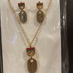 Beautiful Set Necklace And Earings 