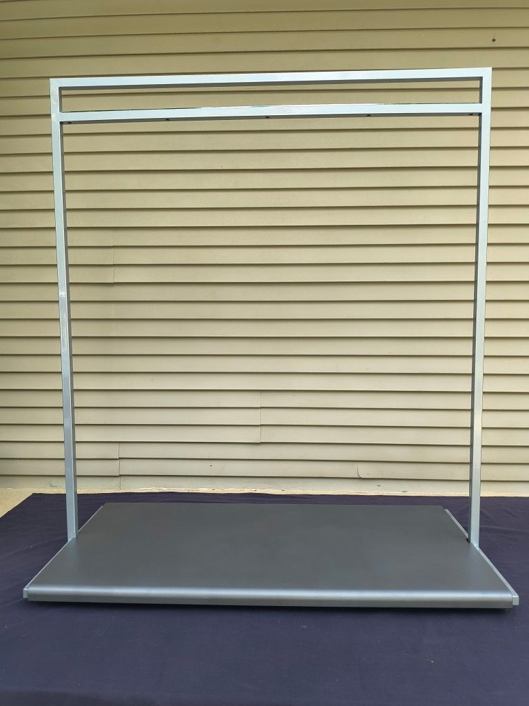 Clothes/Storage Rack