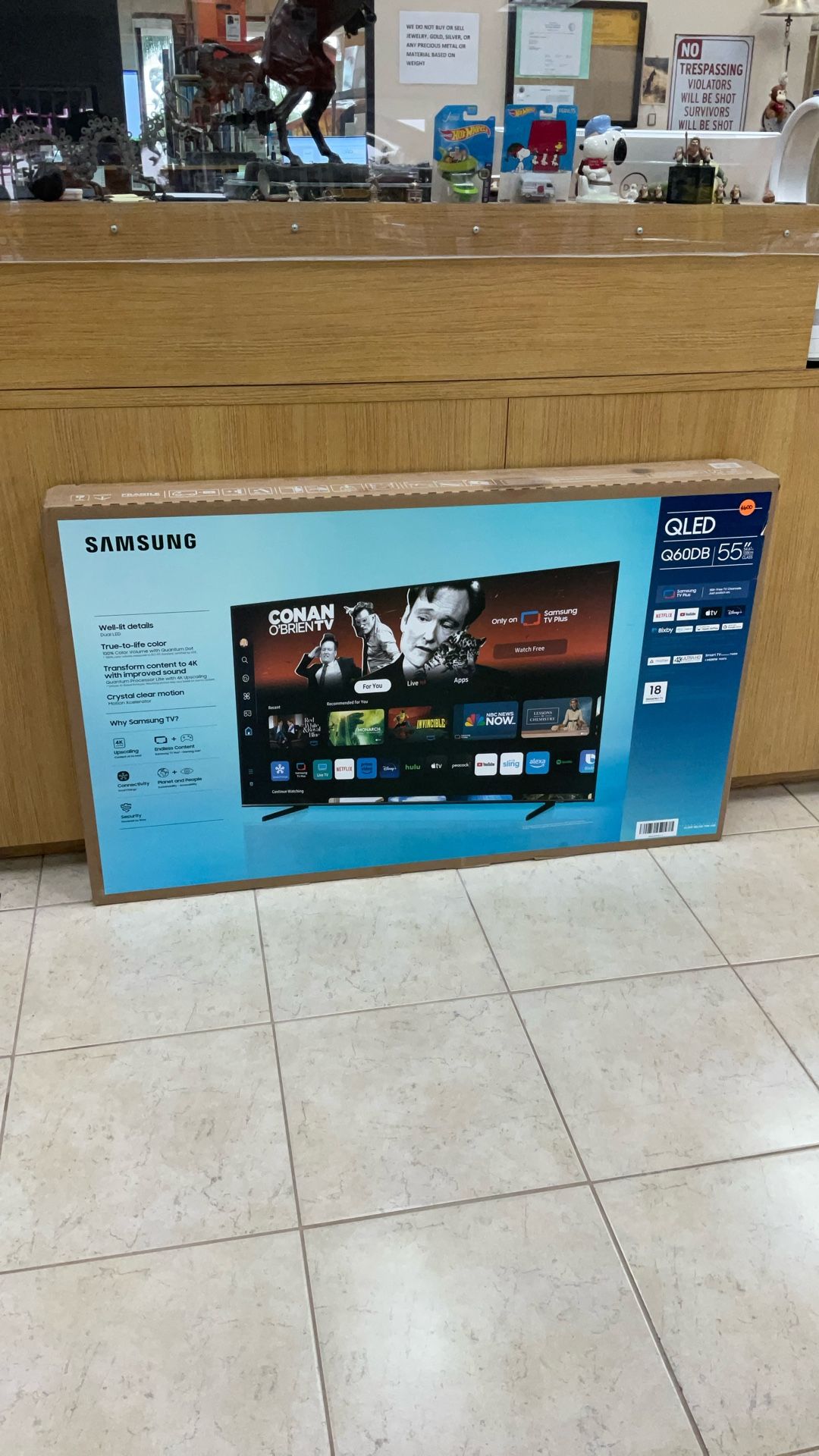 55” SAMSUNG QLED Q60DB SMART TELEVISION.