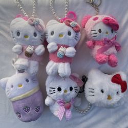 Hello Kitty Keychain