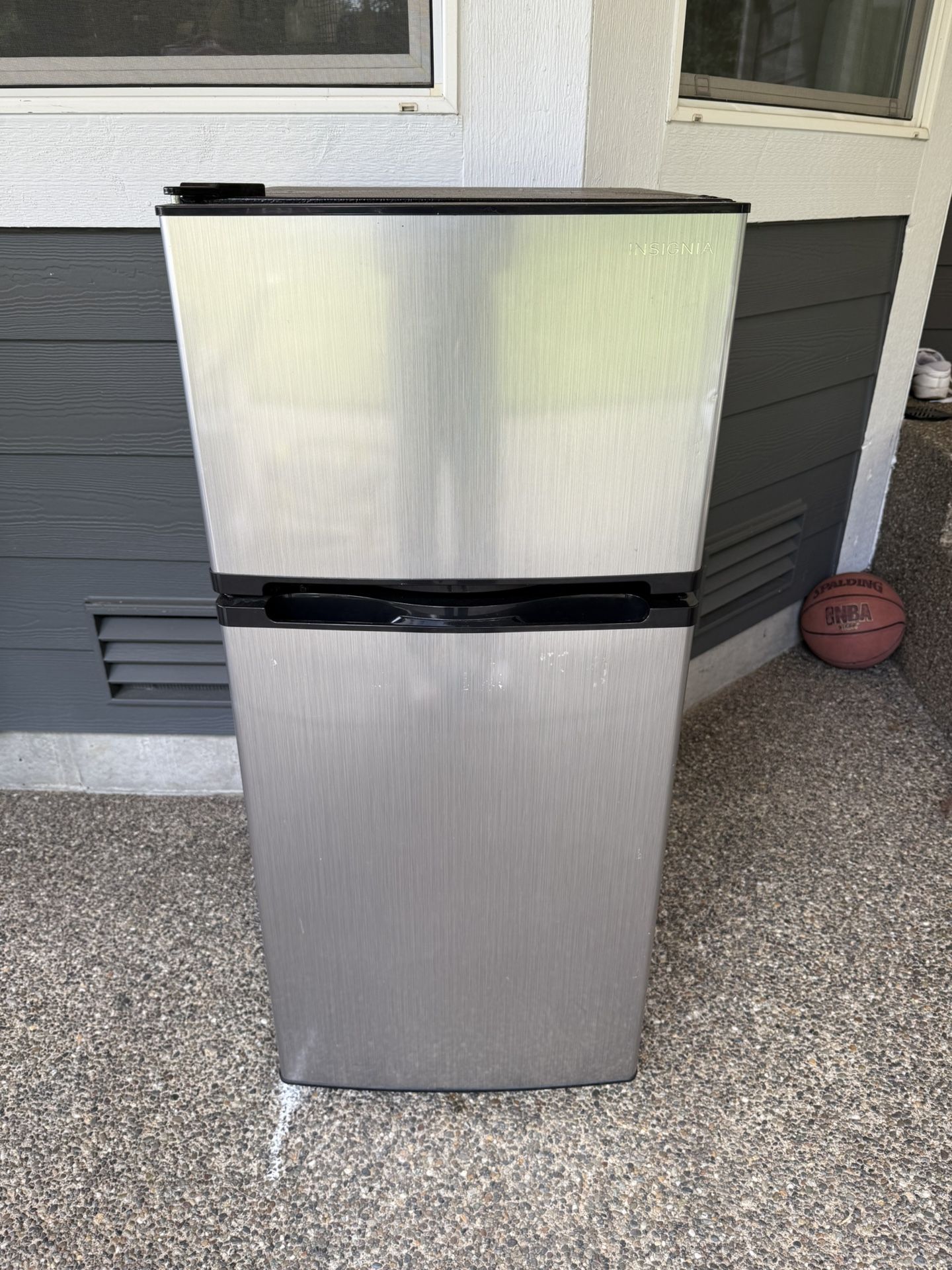 Insignia - 4.3 Cu. Ft. Tall Dorm Mini Fridge with Top Freezer - Stainless steel