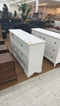 White 7-Drawer Dresser with Black Knobs