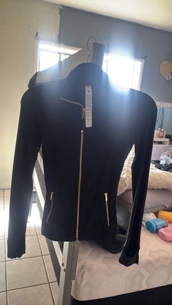 Black lulu lemon define size 2