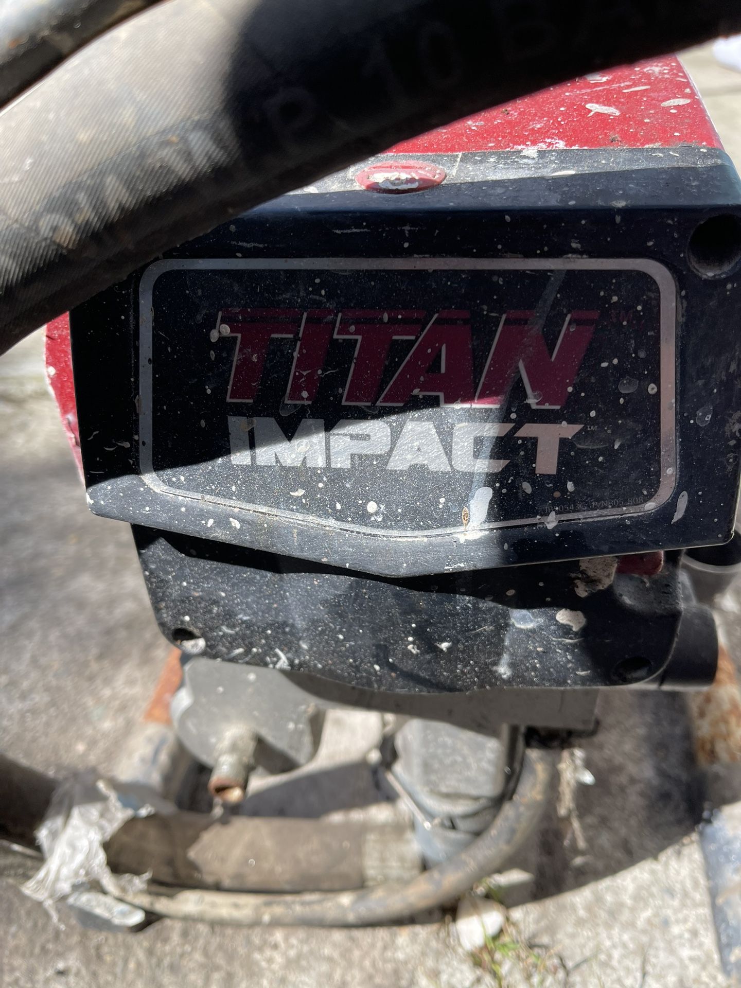 Titan impact 440 paint machine