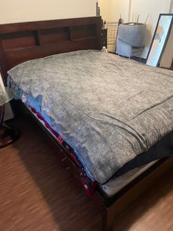 Queen size bed w frame