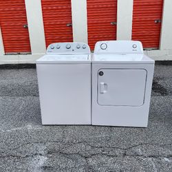 Full size washing dryer by whirlpool