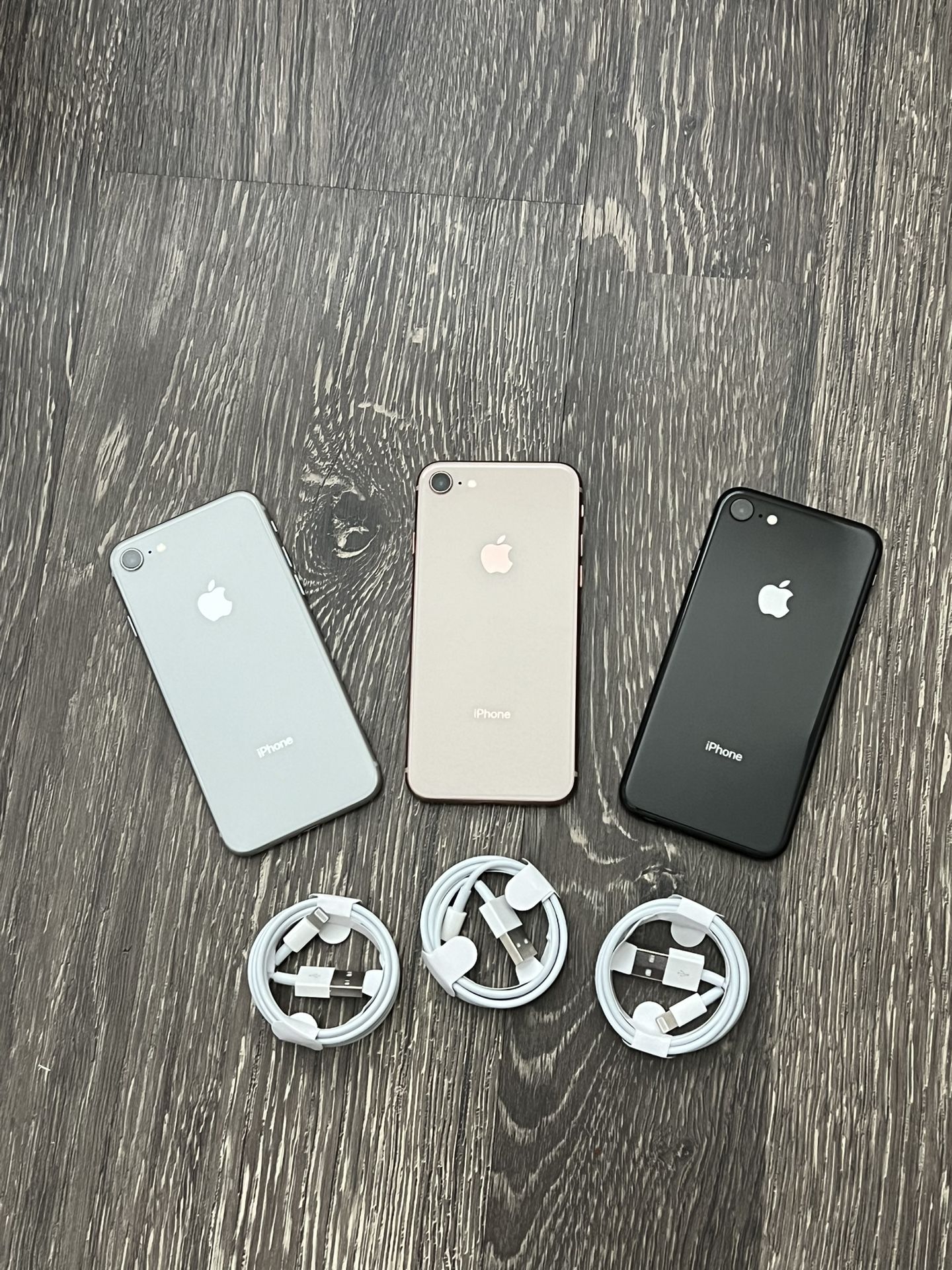 iPhone 8 UNLOCKED FOR ALL CARRIERS!