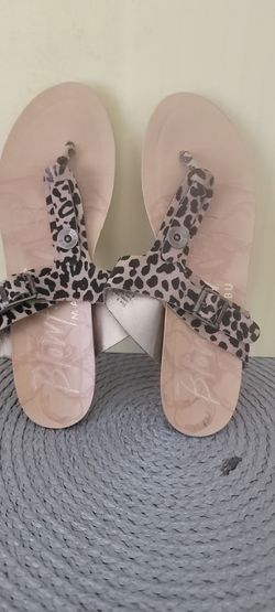 WOMANS MALIBU BLOWFISH  ANIMAL PRINT SANDALS SIZE 9