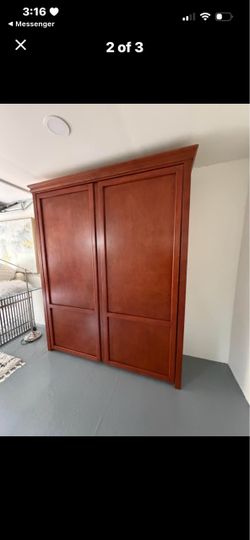 Queen size Murphy bed