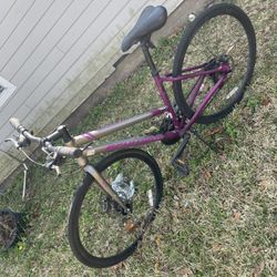 Schwinn Circuit 21 Speed Women Bike 