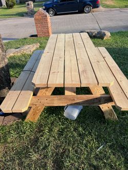 Picnic Tables 