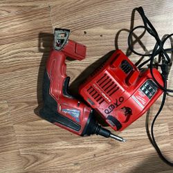 Milwaukee Drill & Rapid Battery Charger 