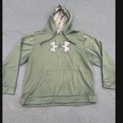 Men’s Under Armour  Sweater