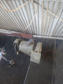 Bench grinder