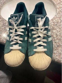 VINTAGE ADIDAS SHOES